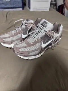 Nike スニーカー ナイキスームボメロs