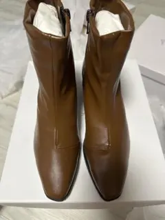 Laura lea ショートブーツ ブラウン 22.5cmのサムネイル