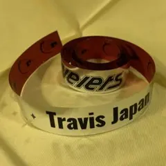 TravisJapan travelers 銀テープ 1ロゴ