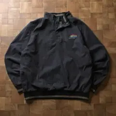 ナイロンプルオーバー