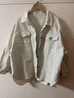 アイボリー オーバーサイズ シャツジャケット
