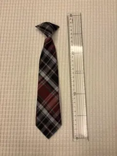 子供用ネクタイ 赤と黒のチェック柄