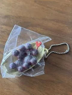 ディズニー リゾート　カプセルトイ　ミッキー型 たこ焼き キーホルダー