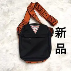 GUESS ショルダーバッグ ブラック ロゴストラップのサムネイル