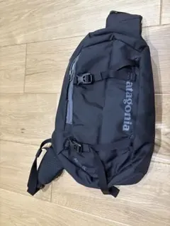 patagonia アトムスリング　8Lボディバッグ　ブラック