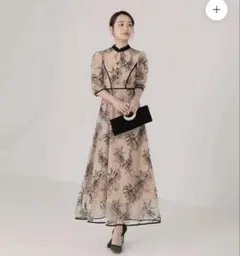 配色パイピングプチハイネック花柄刺繍ラメレースロング丈ドレス