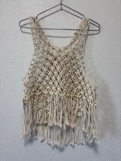 マクラメ編み フリンジ付きベスト クリーム色