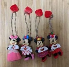 ディズニー　ミニチュア　フィギュア　ミニー　カプセルトイ　4種
