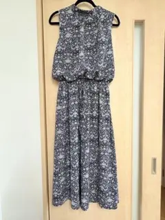 ノースリーブロングワンピース