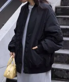 ボリュームスリーブオーバーサイズ中綿　MA-1 レディース