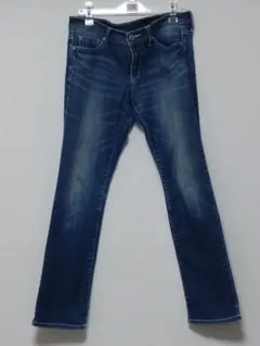 Item thumbnail for item 15213509-0c43-41f9-880c-4611c6e48180