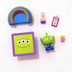 52TOYS ピザプラネット エイリアン リトルグリーンメン - メルカリ