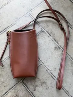 LOEWE ロエベ ショルダーバッグ スマホショルダー ゲートポケットのサムネイル