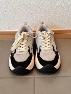 Armani Exchange スニーカー グレー/ブラック