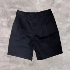 GU ツータックワイドショートパンツ