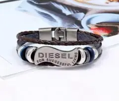 新品未使用　DIESEL ディーゼル　レザーブレスレット　ロゴプレート　バングル