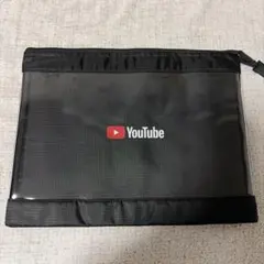 YouTubeロゴ入りノートPCケース A4サイズ ブラックのサムネイル