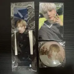 TXT フラッグキーホルダー　缶バッジ メンシプ