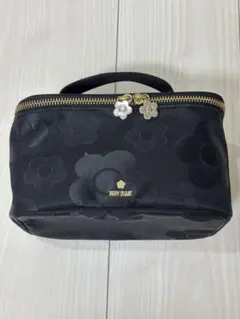 MARY QUANT ランダムデイジーエンボス バニティ　ポーチのサムネイル
