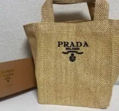 PRADA 新作ノベルティ ベージュ　ラフィアミニトートバッグ 非売品　箱付き