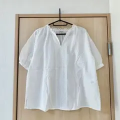 莎曼莎．摩絲．摩絲 襯衫