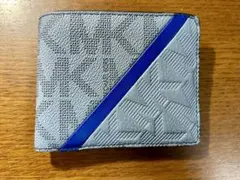 【中古・正規品】 MICHAEL KORS ライトブルー　二つ折り財布