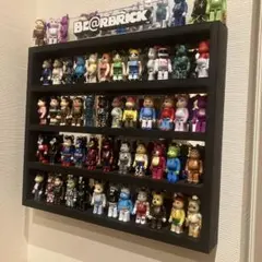 まつまつ　BE@RBRICK100％　48体収納ケース　扉付　ベアブリック BE@RBRICK100％ 48体収納ケース ベアブリック 木製 ハンドメイド