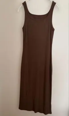 タンクトップ　リブ　ワンピース　シンプル　カジュアル