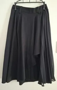 黒のプリーツ付きラップスカート☆M