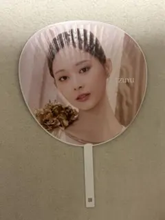 2026年最新】TWICE うちわの人気アイテム - メルカリ