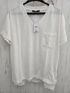 新品タグ付き　INGNI オフホワイト Vネック Tシャツ M