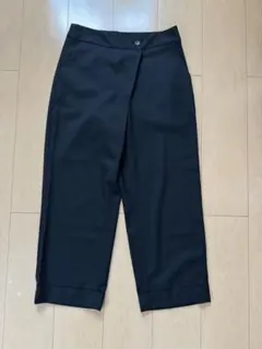 ストレートパンツ