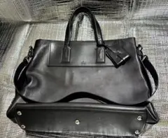 高品質なGUCCI ブラック レザー バッグ