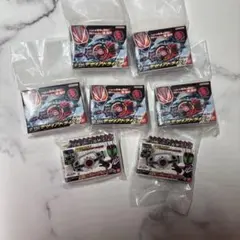 仮面ライダーベルト　ガチャガチャ　ディケイド　ギーツ