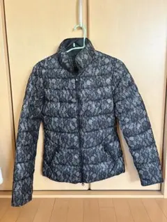 Armani Jeans ダウンジャケット ブラック レース柄のサムネイル