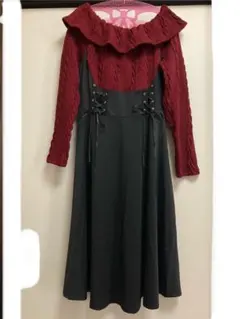 オフショルダーケーブルニットフレアワンピース