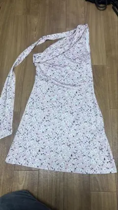 花柄片肩ミニワンピース ピンク
