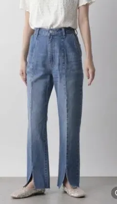 ローリーズファーム スリットデニムパンツ