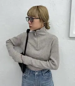 リブ編みハイネックセーター グレー