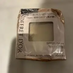 COFFRET D'OR パウダーファンデーション SPF21