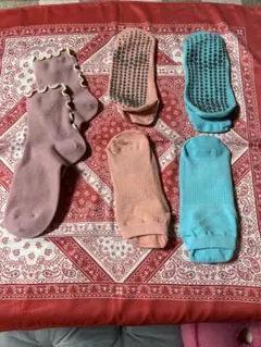 （新品未使用）滑り止め付きソックス　23cm〜25cm 2足セット➕ソックス