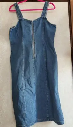 GU デニムジャンバースカート スリット入り