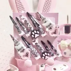 ネイルチップ　スーパーロング　地雷系　量産型　平成女児　黒　ピンク　ゴテゴテ　萌