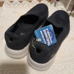 SKECHERS GO WALK 6 スニーカー ネイビーのサムネイル