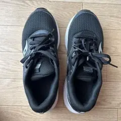 Saucony VersaRun ブラックスニーカー23cm