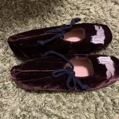 フラットシューズ