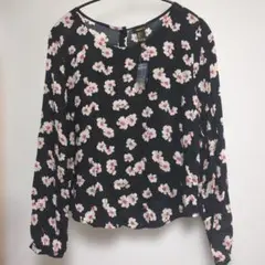 FOREVER 21 花柄 長袖 ブラウス ブラック Lサイズのサムネイル