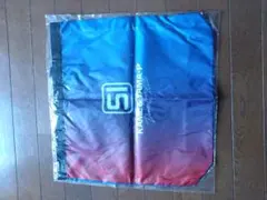 SIロゴ入りグラデーションバッグ