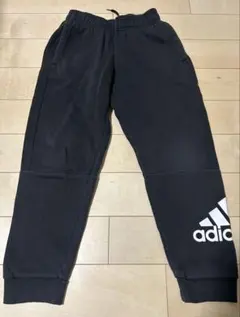 adidas 黒 スウェットジャージ 140サイズ