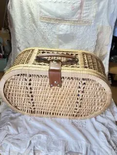天然素材　オーバル型バスケット　ヴィンテージバスケット　籐